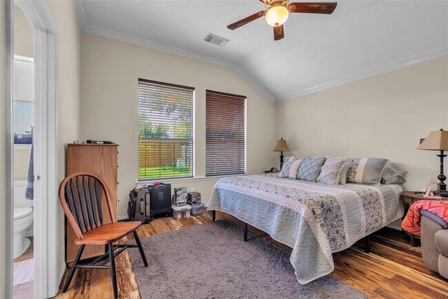 Foto del edificio - 10711 Gilford Crest Dr