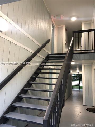 Building Photo - 9719 Hammocks Blvd