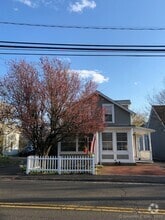 Building Photo - 4 McKinley St