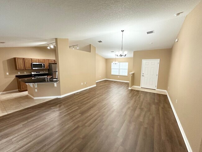 Foto del edificio - 12 Robin Pl