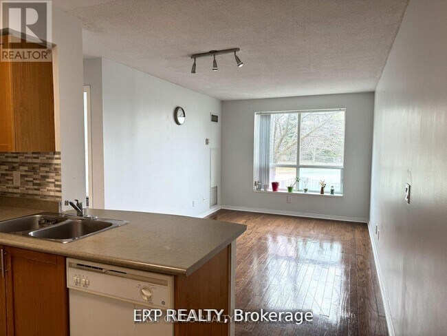 Building Photo - 51 Baffin Ct