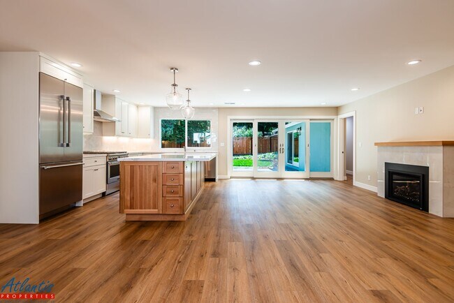 Building Photo - Stunning Home | Completely Remodeled | Des...