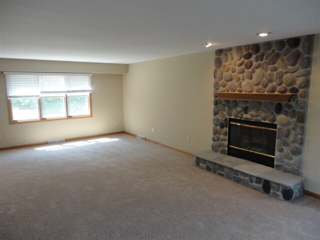 Building Photo - 1883 Arapaho Ct