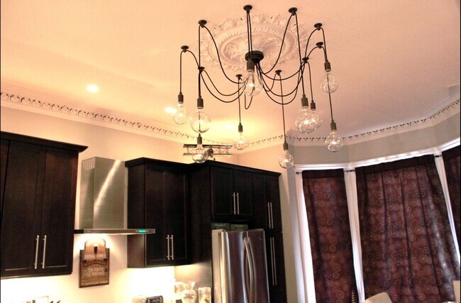 Foto del edificio - Lavish 3 Bed 2.5 Bath Condo with All the B...