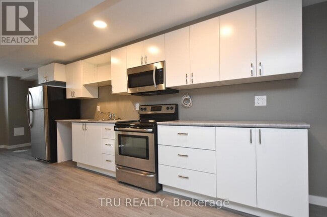 Photo du bâtiment - 1259 Maitland Ave