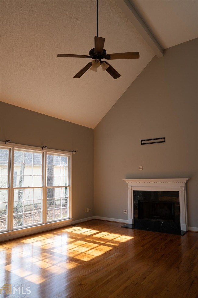 Foto del edificio - 550 Cross Creek Point