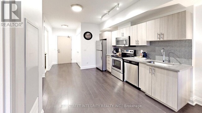 Building Photo - 16 McAdam Ave