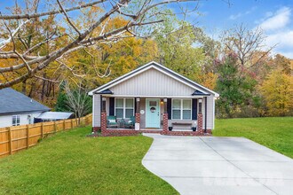 Building Photo - 340 Belvedere Dr NW