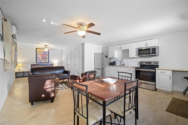 Foto del edificio - 1181 NE 160th St