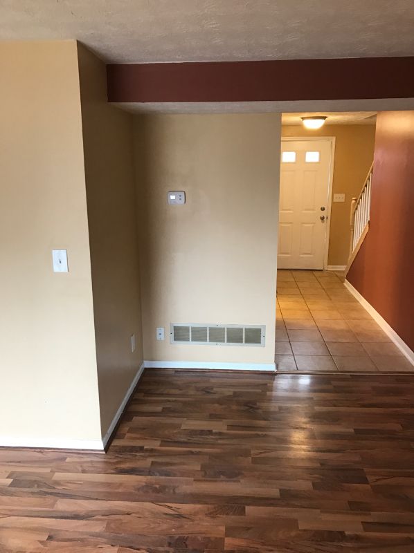 Building Photo - 480 Glencoe Ct