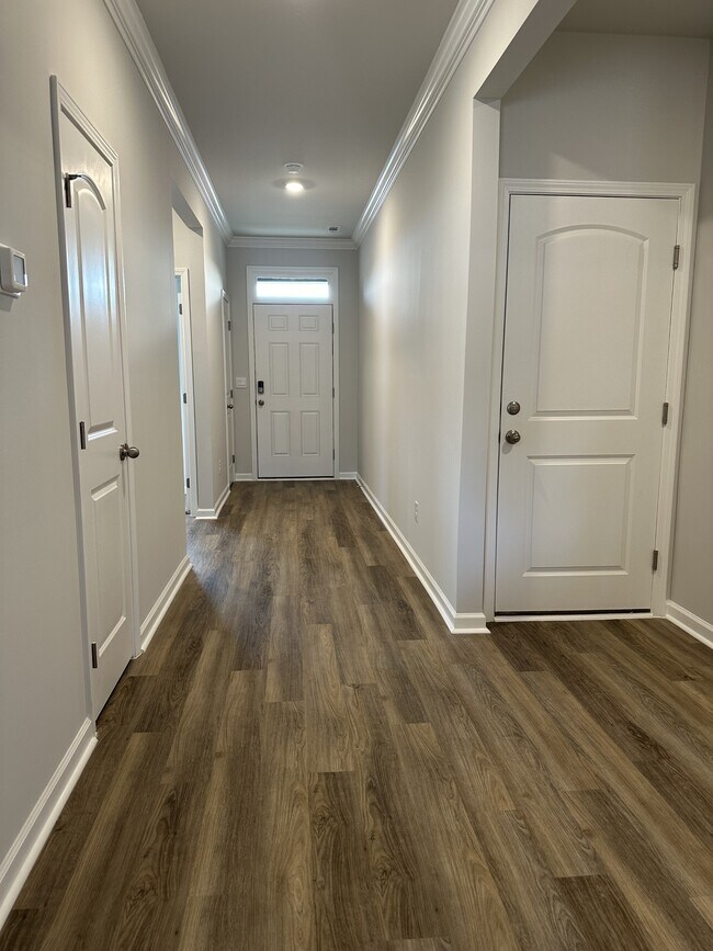 Foto del edificio - 231 Antler Ridge Dr