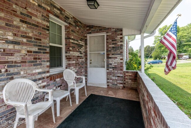 Foto del edificio - Maryville 37804 - 2 bedroom, 1 bath home w...