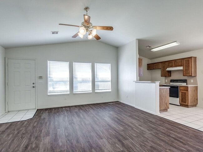 Building Photo - Charming Home for Rent in Norman