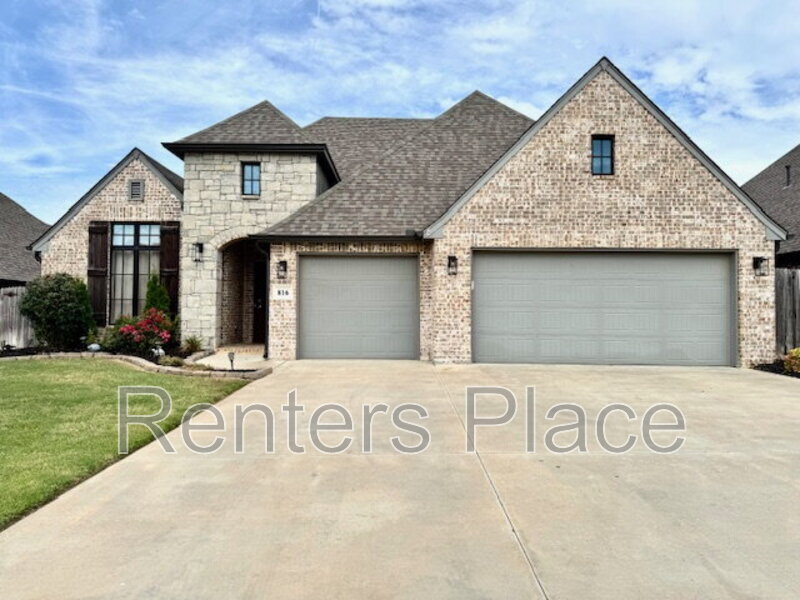 Foto principal - 816 N 89th St