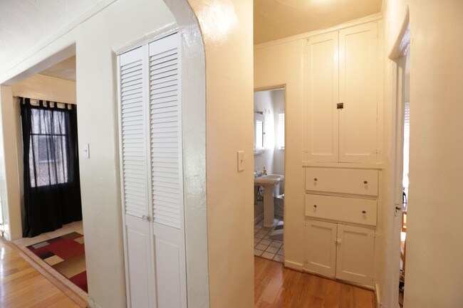 Hallway - 506 N Sweetzer Ave