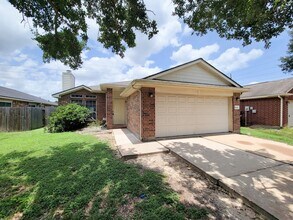 Building Photo - 18446 S Wimbledon Dr