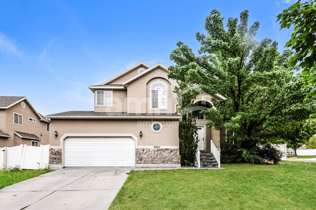 Building Photo - 3927 W Othello Way