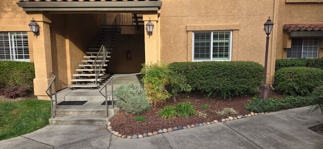 Foto del edificio - Spacious 1 bedroom condo in gated community!