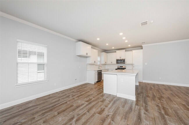 Building Photo - 354 Rock Acre Dr