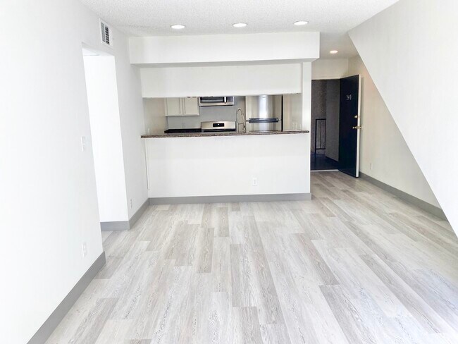 Building Photo - 3715 S Canfield Ave