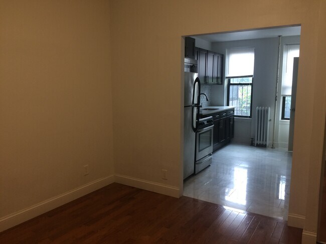 Foto del edificio - 3250 48th St