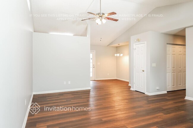 Foto del edificio - 131 Wayne Ave