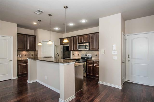 Foto del edificio - 950 Henderson St