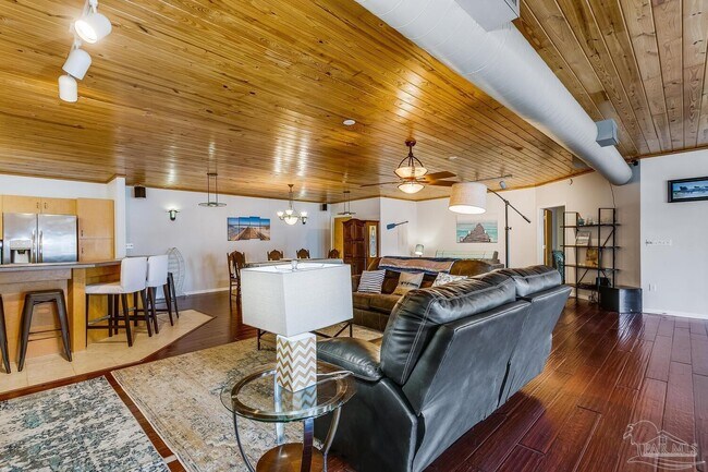 Foto del edificio - 11710 Gulf Beach Hwy