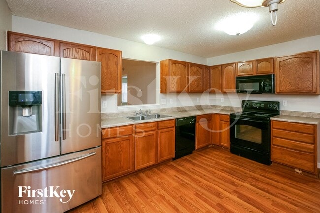 Foto del edificio - 15572 Dry Creek Rd