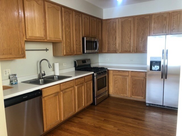 Building Photo - 2875 Gypsum Cir