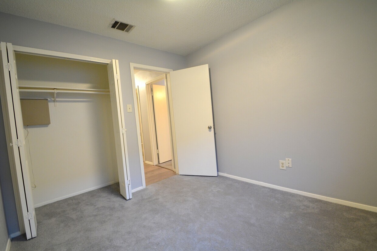Bedroom 3 - 1813 Golden Pheasant Dr