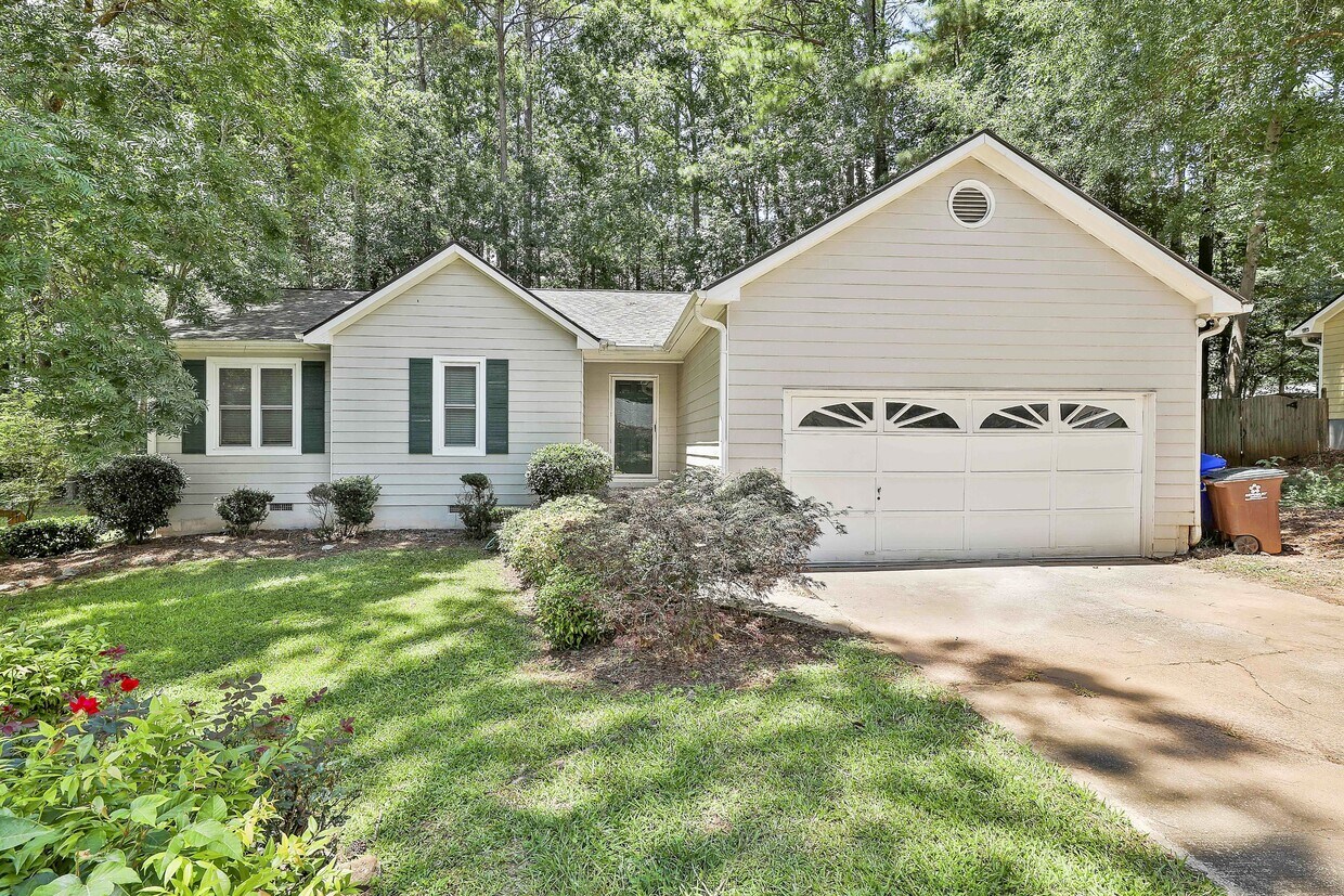 Primary Photo - 204 Ruskin Rd