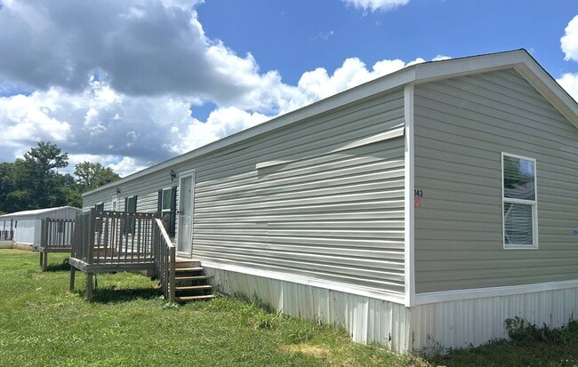 Building Photo - 575 Payne Creek Est