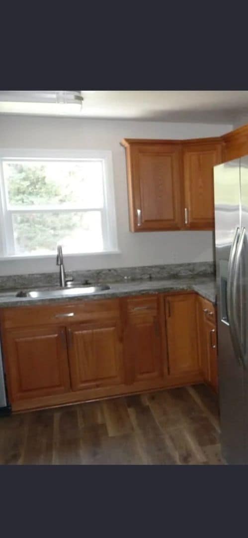 Building Photo - Christine's Duplex