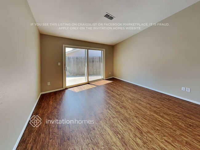 Foto del edificio - 7671 Howerton Dr