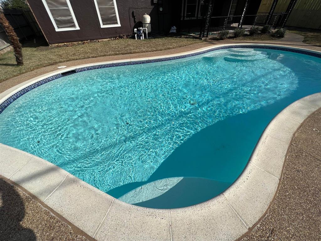 Foto principal - 626 Plainview Dr