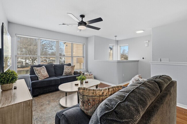 Building Photo - 1852 N Scull Creek Dr