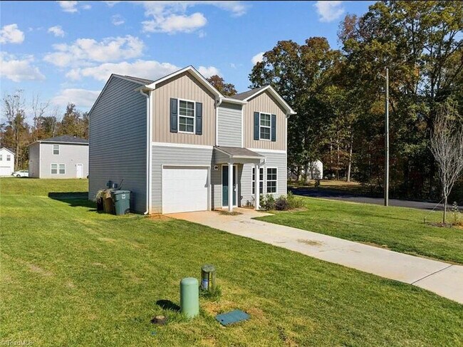 Building Photo - 213 Pleasant Willow Pl