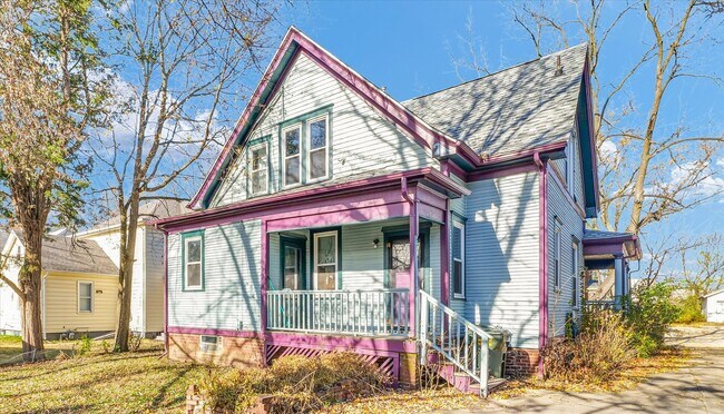 Building Photo - 207 W High St