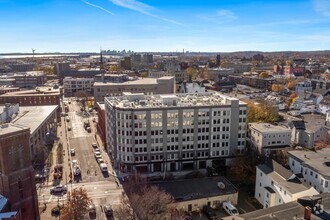 Building Photo - 585 Essex St