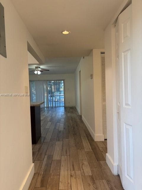 Foto del edificio - 5510 N Lakewood Cir