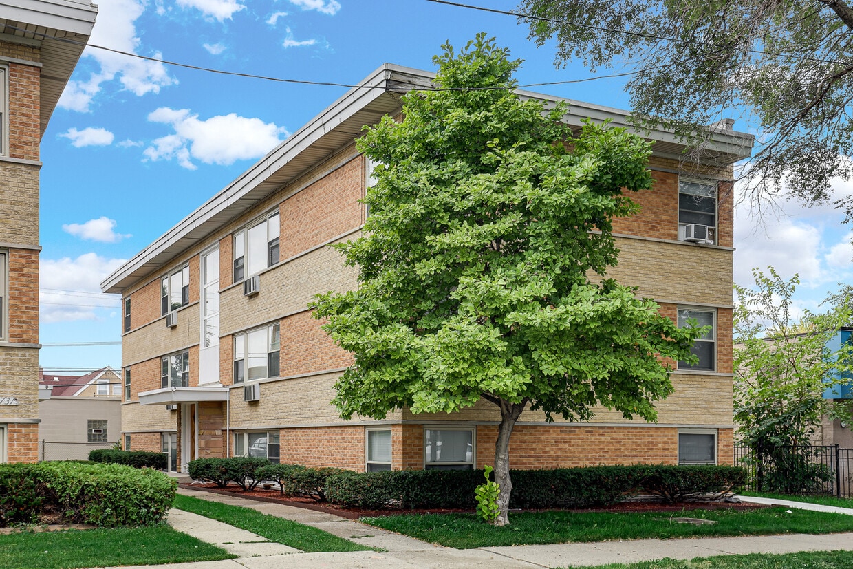 Primary Photo - 3725 N Harlem Ave
