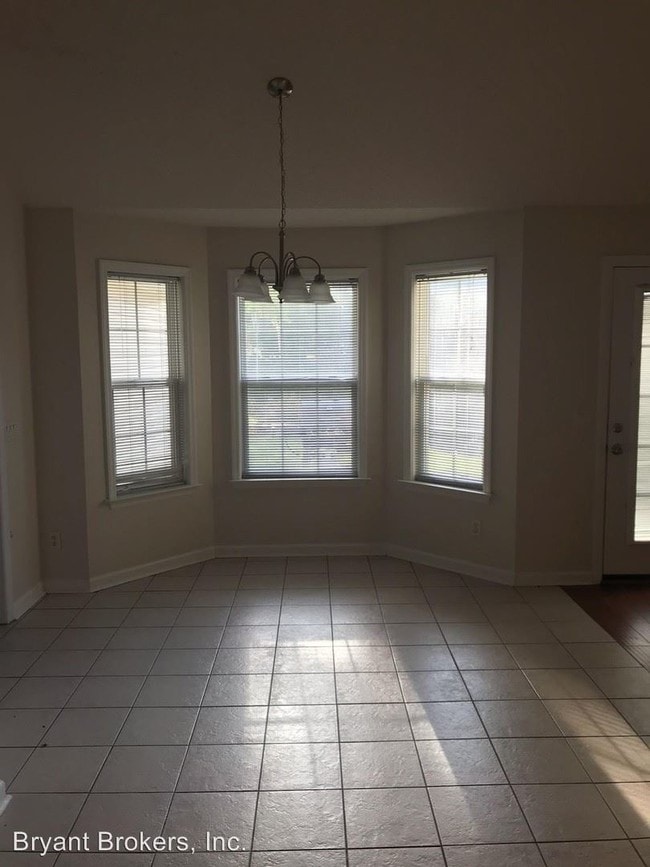 Building Photo - 3 br, 2 bath House - 107 Brickyard Point