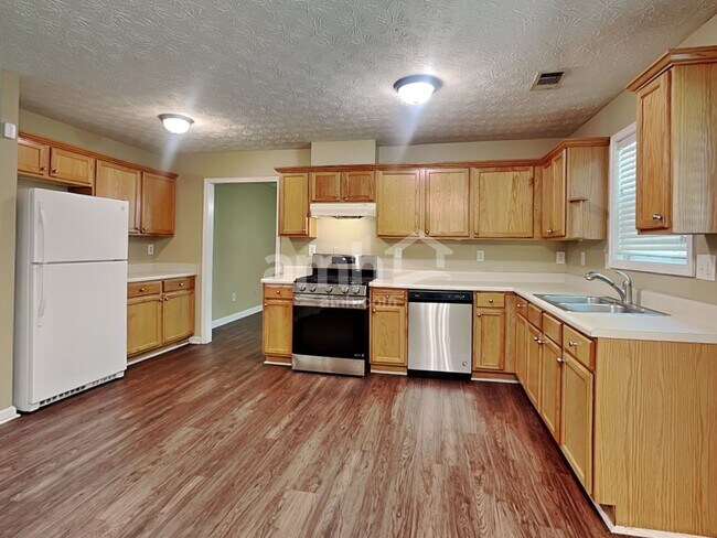 Foto del edificio - 3442 Kittery Dr