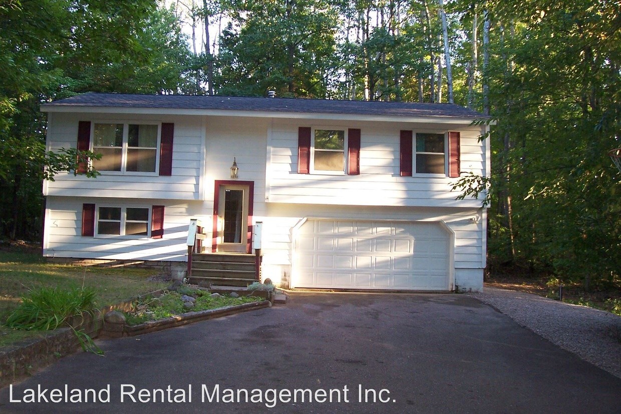 Primary Photo - 3 br, 2.5 bath House - 1250 Arrowhead Dr