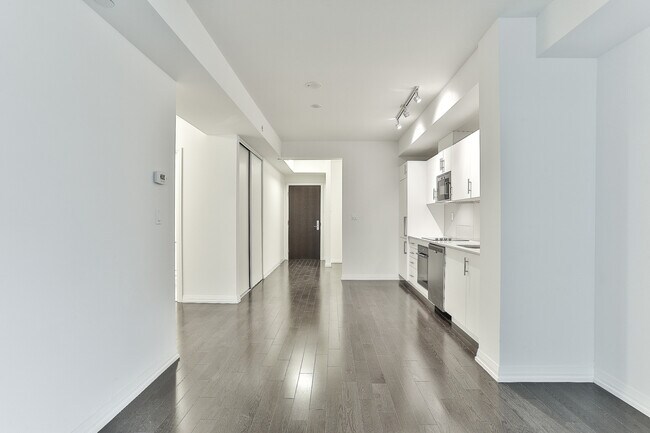 Photo du bâtiment - 460 Adelaide St E