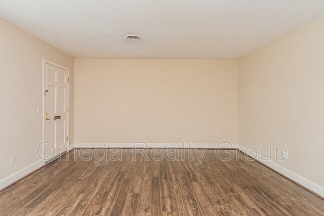 Building Photo - 1807 Gamble Ave