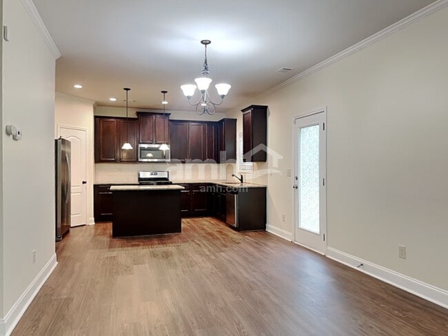 Building Photo - 210 Pebblefield Trce