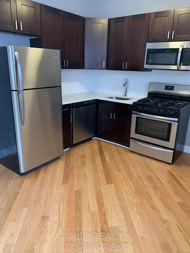 1644 W Pratt Blvd, Chicago, IL 60626 Condo for Rent in Chicago, IL