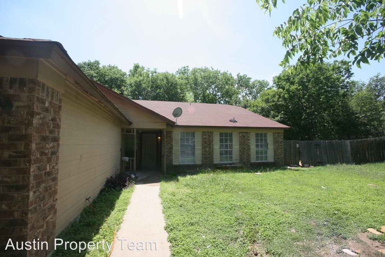 Primary Photo - 9700 Eastwend Dr